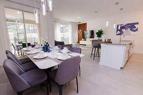 2489 RT - Ultimate Townhome Oasis With Pool