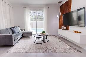 2489 RT - Ultimate Townhome Oasis With Pool