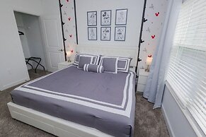 2489 RT - Ultimate Townhome Oasis With Pool