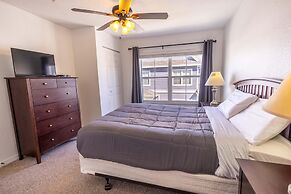 4562 YR - Amazing 4 Bed Private Getaway