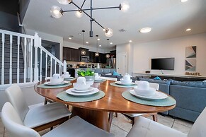 8822 GC - Fabulous 5BR Townhome: Pet Friendly