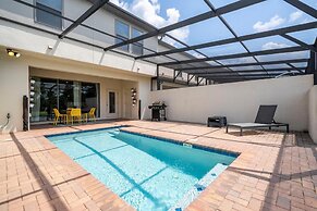 8822 GC - Fabulous 5BR Townhome: Pet Friendly