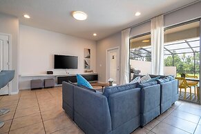 8822 GC - Fabulous 5BR Townhome: Pet Friendly