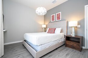 8822 GC - Fabulous 5BR Townhome: Pet Friendly