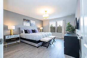 8822 GC - Fabulous 5BR Townhome: Pet Friendly