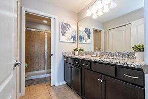 8822 GC - Fabulous 5BR Townhome: Pet Friendly