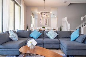 8822 GC - Fabulous 5BR Townhome: Pet Friendly