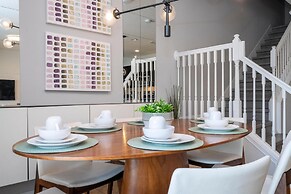 8822 GC - Fabulous 5BR Townhome: Pet Friendly