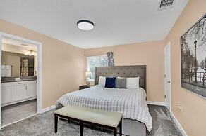 5021 WA - Stunning Townhome With Private Pool