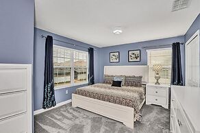 5021 WA - Stunning Townhome With Private Pool