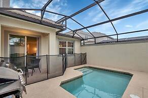 5021 WA - Stunning Townhome With Private Pool