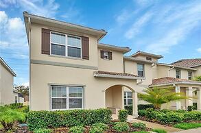 5021 WA - Stunning Townhome With Private Pool