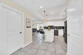 3131 PD - Luxury 3-bed Condo in Storey Lake Resort