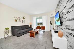 3131 PD - Luxury 3-bed Condo in Storey Lake Resort