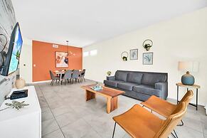 3131 PD - Luxury 3-bed Condo in Storey Lake Resort