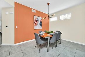 3131 PD - Luxury 3-bed Condo in Storey Lake Resort