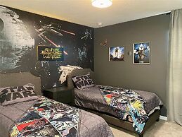 8949 CB - Exquisite Luxury Home With Pool Retreat