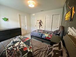 8949 CB - Exquisite Luxury Home With Pool Retreat