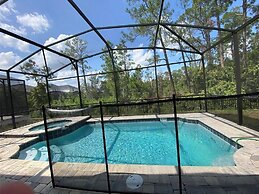 8949 CB - Exquisite Luxury Home With Pool Retreat