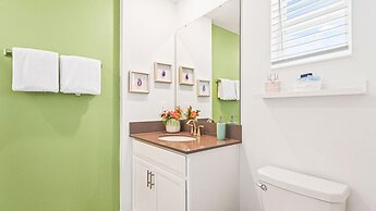 1152 KS - Champions Bliss: 5-bed Marvel, Princess