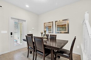 2027 MD - Windsor Westside Tranquil Haven