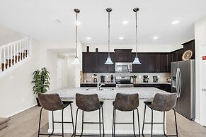 2027 MD - Windsor Westside Tranquil Haven