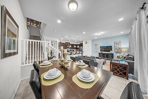 2027 MD - Windsor Westside Tranquil Haven