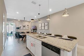 2652 SS - Enchanted 4-bedroom Disney Haven