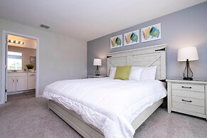 1543 CP - Opulent 4BR Townhome: Private Pool, Solara Resort