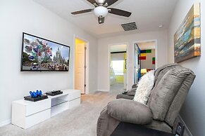 1543 CP - Opulent 4BR Townhome: Private Pool, Solara Resort