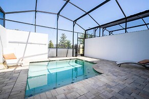1543 CP - Opulent 4BR Townhome: Private Pool, Solara Resort
