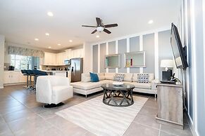 1543 CP - Opulent 4BR Townhome: Private Pool, Solara Resort