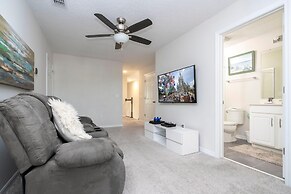 1543 CP - Opulent 4BR Townhome: Private Pool, Solara Resort