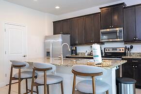 510 BS - 5BD Elegant Escape: Private Haven