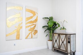 510 BS - 5BD Elegant Escape: Private Haven