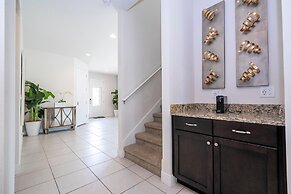 510 BS - 5BD Elegant Escape: Private Haven