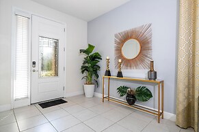 510 BS - 5BD Elegant Escape: Private Haven