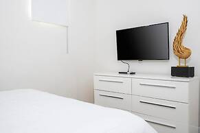 510 BS - 5BD Elegant Escape: Private Haven