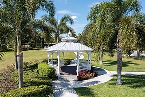 510 BS - 5BD Elegant Escape: Private Haven