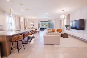 1643 LA - Luxurious Retreat Windsor at Westside