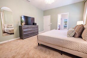 1643 LA - Luxurious Retreat Windsor at Westside