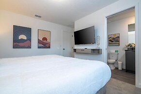 3258 SW - 3 Bedrooms The Hub Paradise