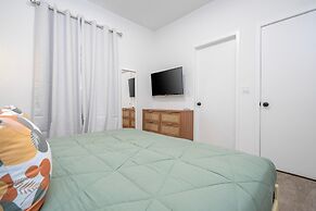 3258 SW - 3 Bedrooms The Hub Paradise