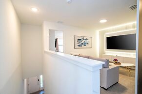 3258 SW - 3 Bedrooms The Hub Paradise