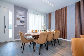 3258 SW - 3 Bedrooms The Hub Paradise