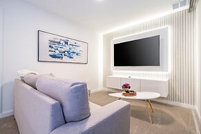 3258 SW - 3 Bedrooms The Hub Paradise