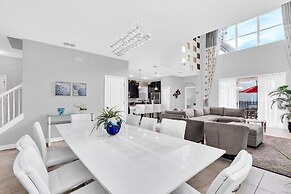 9008 PM - 5BD Serenity Villa: A Paradise Retreat