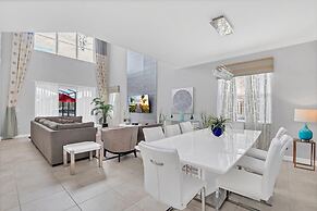 9008 PM - 5BD Serenity Villa: A Paradise Retreat