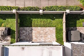 172 VD - Blissful Haven: Serene Retreat