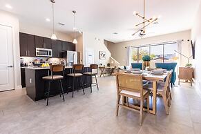 172 VD - Blissful Haven: Serene Retreat